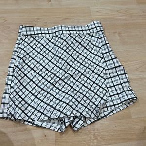 Girls checkered skort